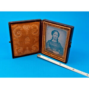 Antique Tintype Photograph Woman Portrait in Case Civil War Era 1/6 Plate